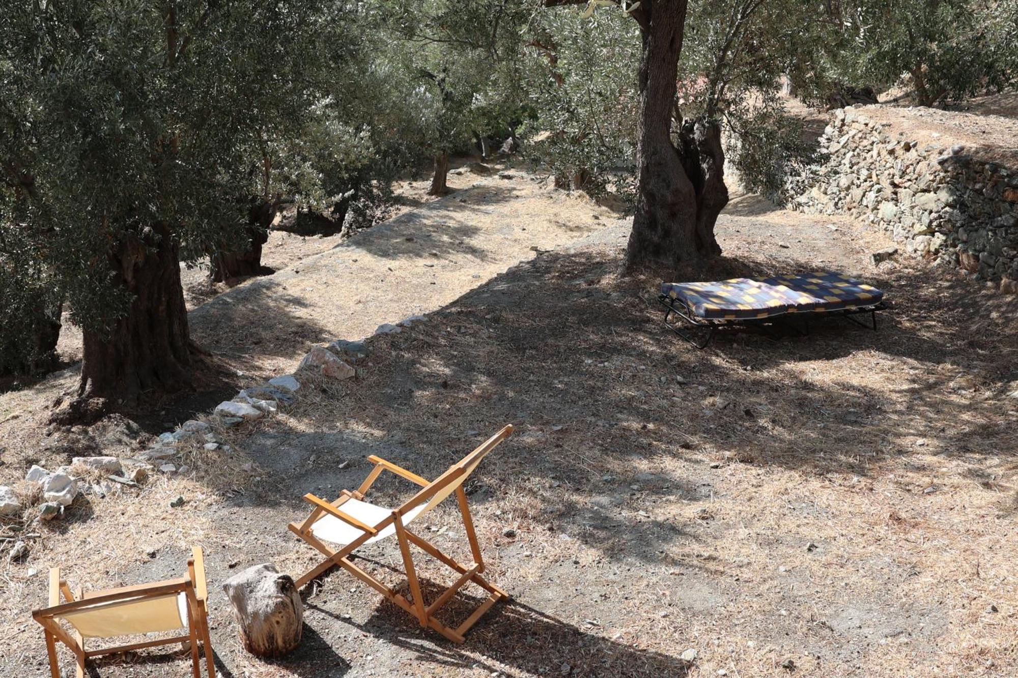 Δωμάτια Κόκκινος Πύργος Plomari Exterior foto